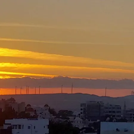 Finnikoudes 2 Bed Sea View Daire Larnaca