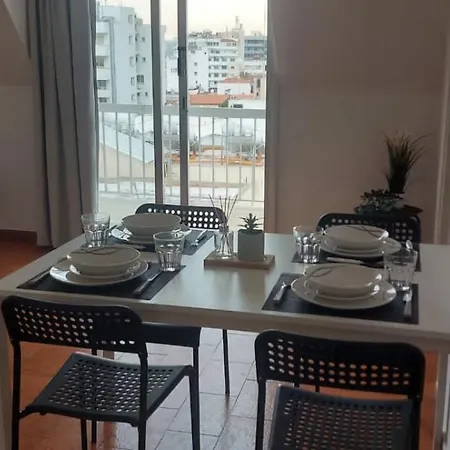 아파트 Finnikoudes 2 Bed Sea View