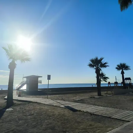Finnikoudes 2 Bed Sea View