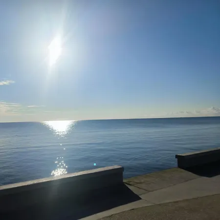 Apartmán Finnikoudes 2 Bed Sea View Larnaca