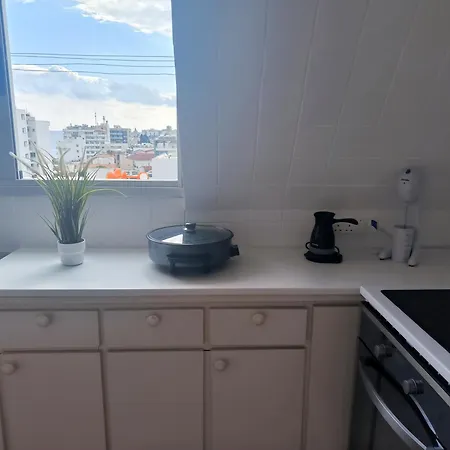 Finnikoudes 2 Bed Sea View 公寓 *